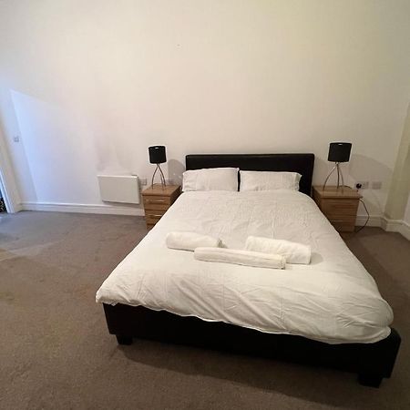 Bigkings Cosy 2 Bedroom Apartment With Free Parking In Central Mánchester Exterior foto