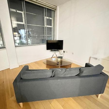 Bigkings Cosy 2 Bedroom Apartment With Free Parking In Central Mánchester Exterior foto