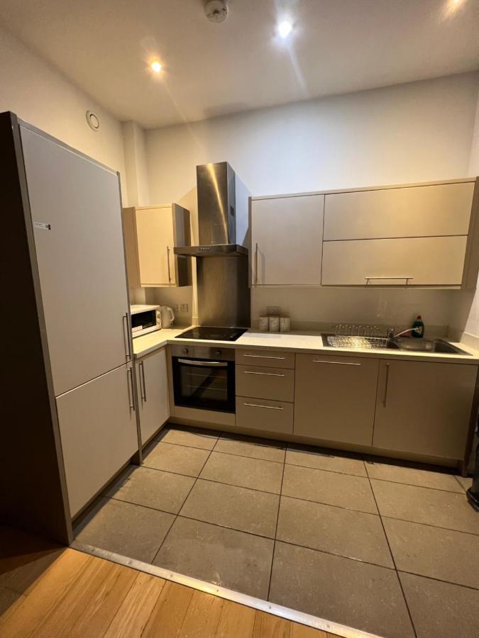Bigkings Cosy 2 Bedroom Apartment With Free Parking In Central Mánchester Exterior foto